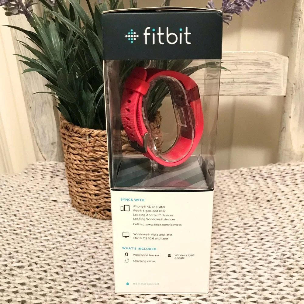 NWT Fitbit Charge HR Activity Tracker Pink